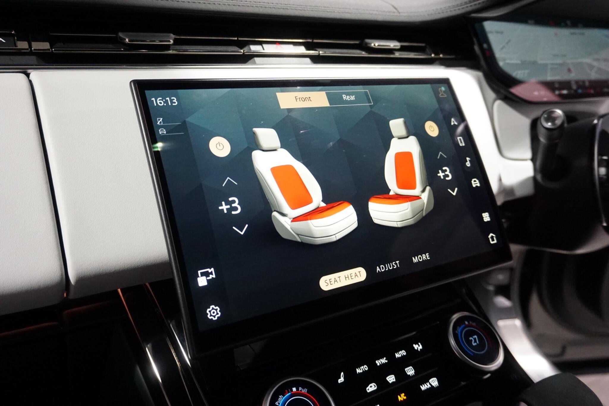 Land Rover Range Rover Sport 3.0 D300 MHEV Dynamic SE SUV 5dr Diesel Auto 4WD Euro 6 (s/s) (300 ps)